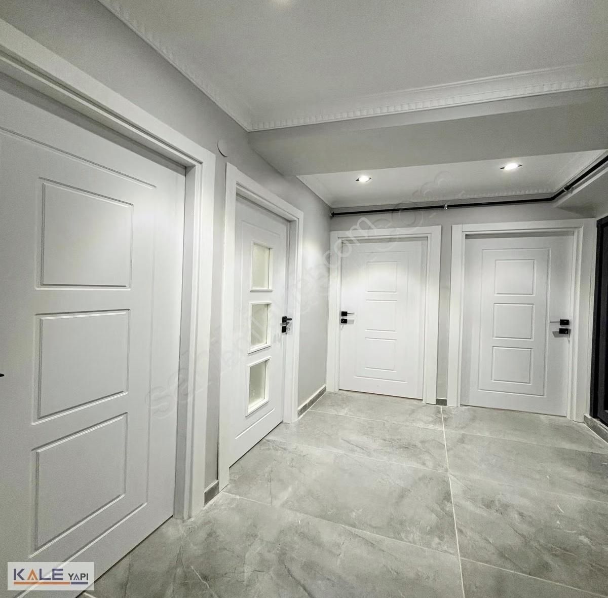 Merkezi Konumda Avm Hastane Ve Meydana Yakın Daire - Görsel 4