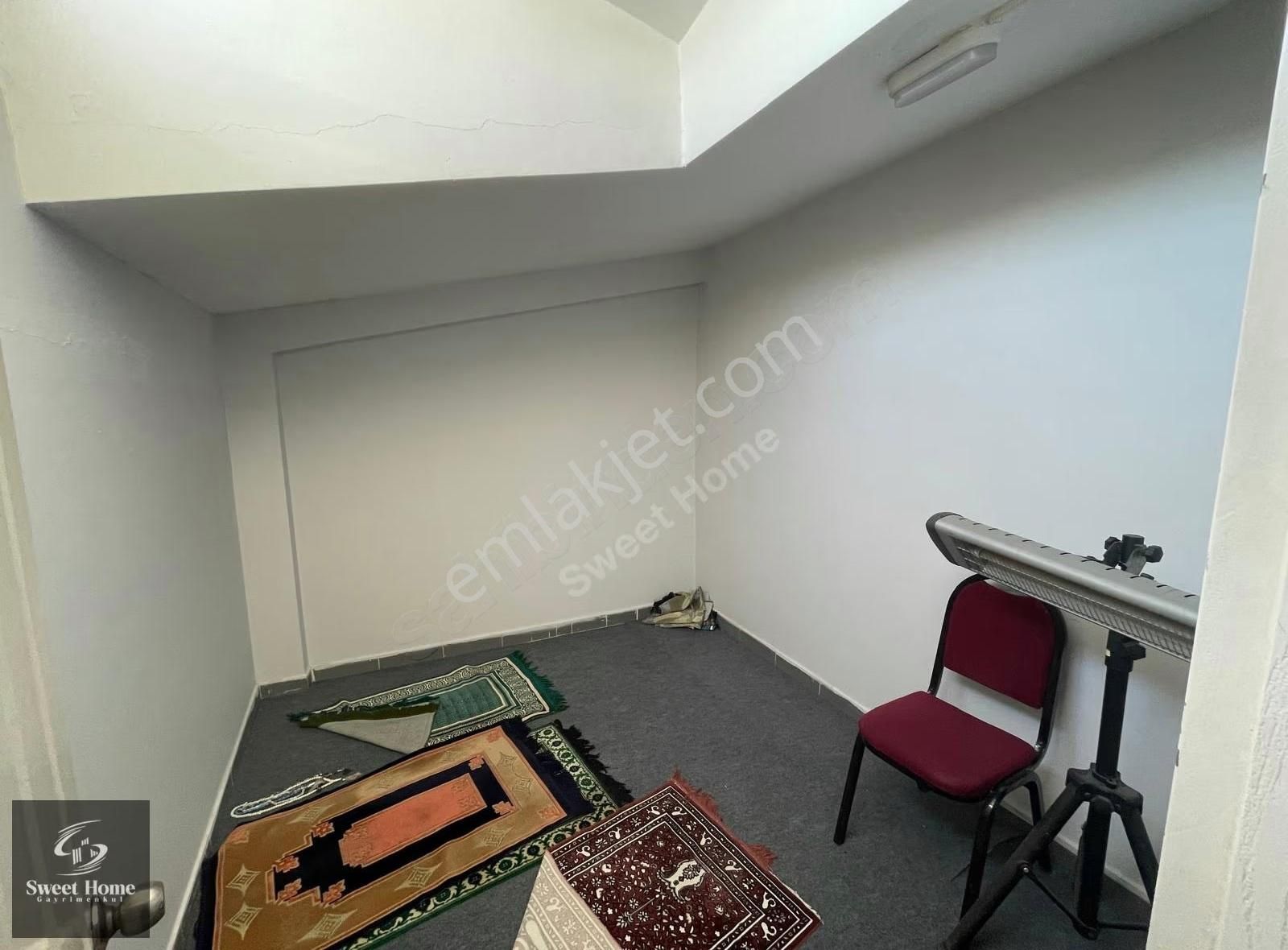 Şirinevler Fetih Caddesinde Satılık İş Merkezi Katı - Görsel 9