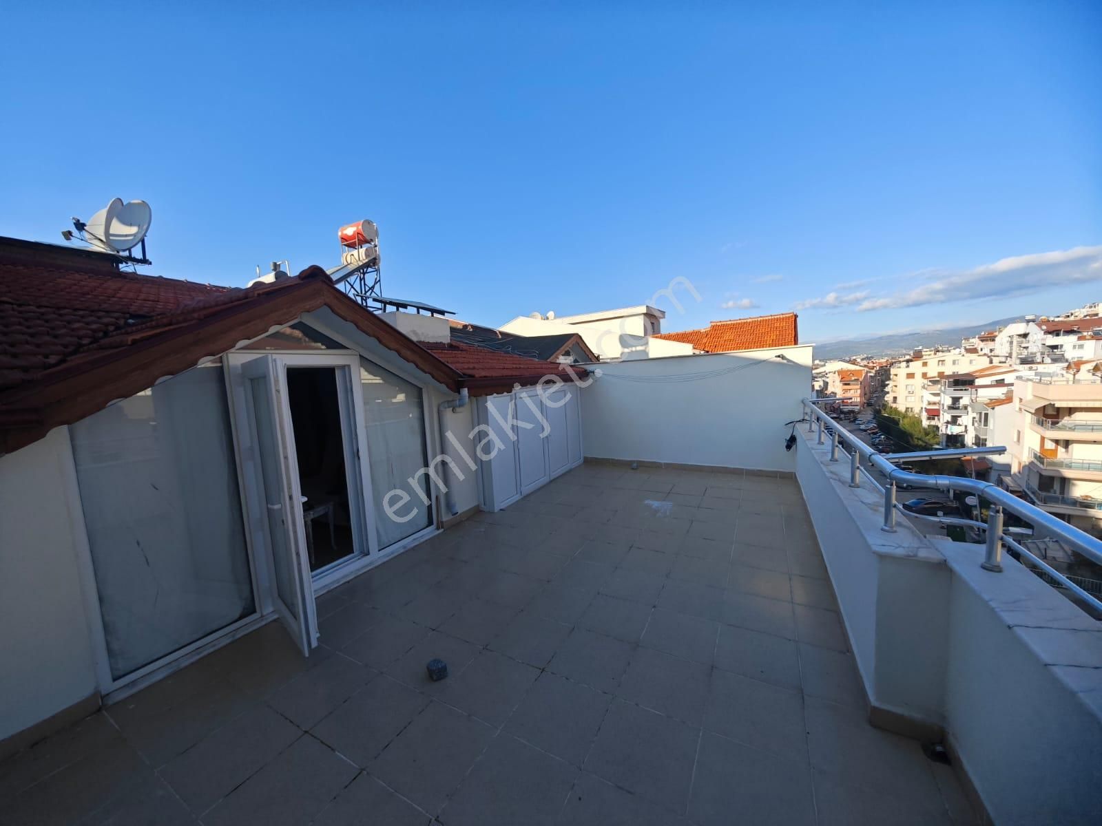 Ümmetoğlu'ndan 5+2 Eşsiz Panoramik Deniz Manzaralı 300 M2 Dubleks Daire - Görsel 34