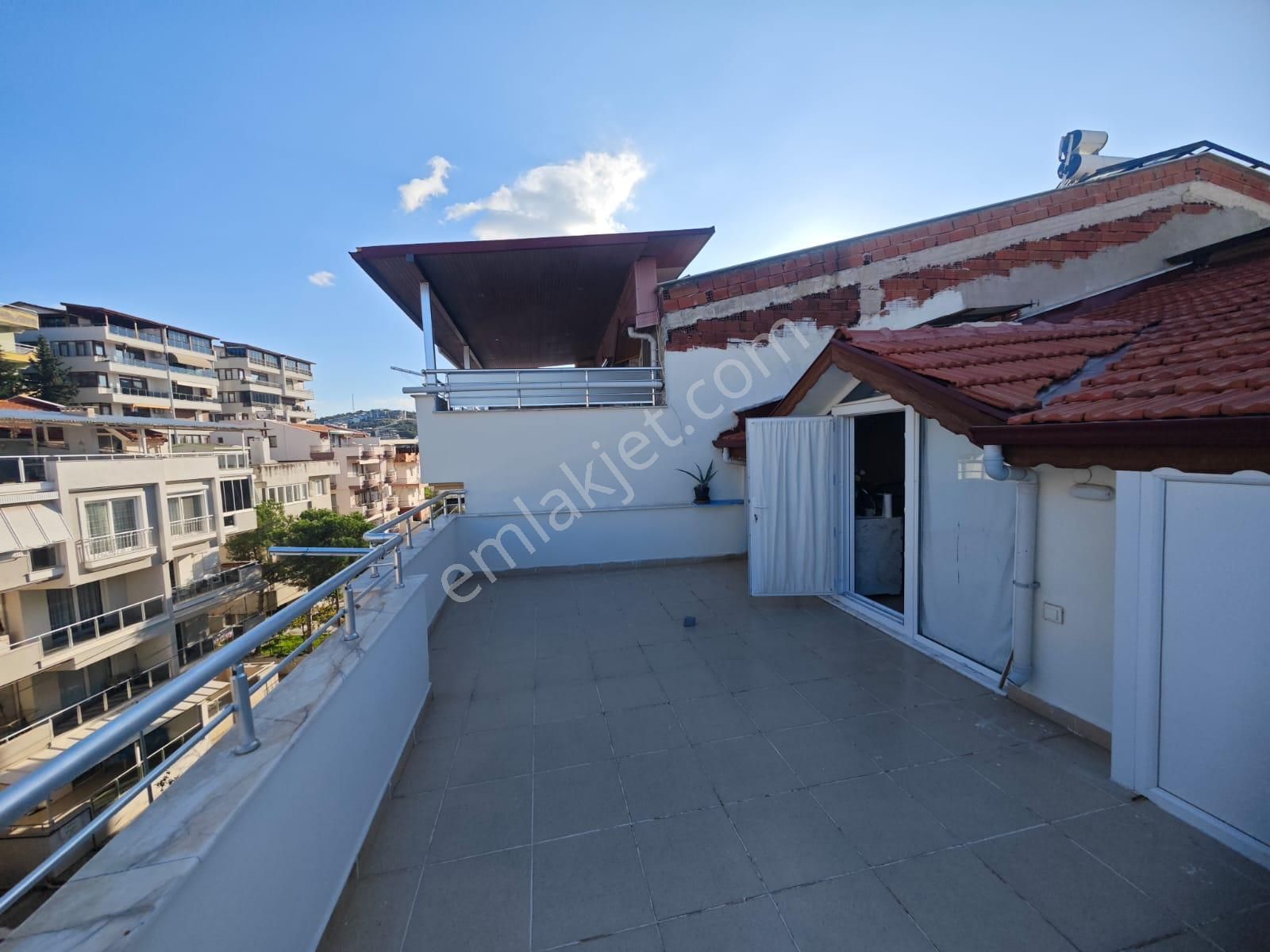Ümmetoğlu'ndan 5+2 Eşsiz Panoramik Deniz Manzaralı 300 M2 Dubleks Daire - Görsel 33