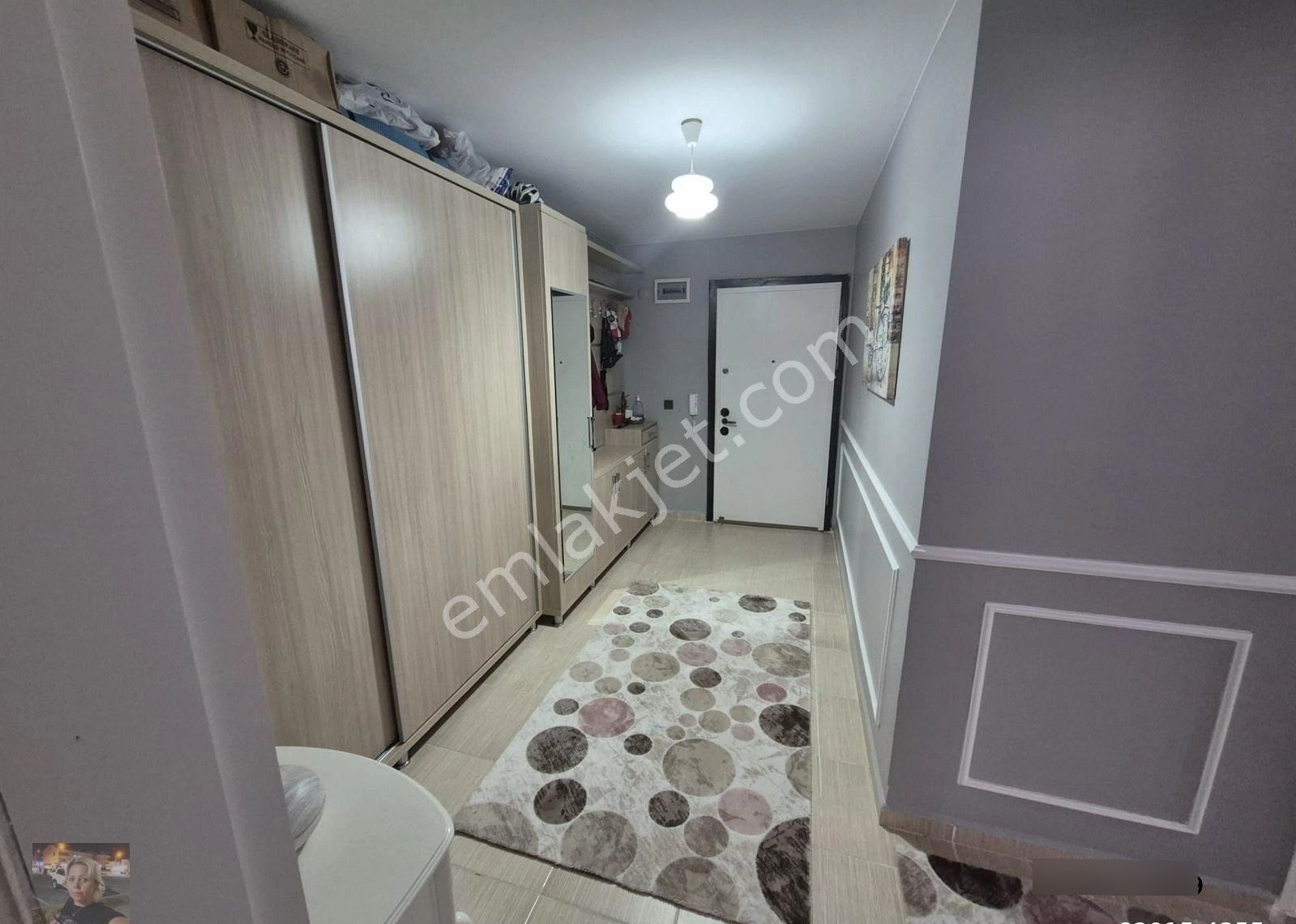 Büşra Gayrimenkulden Nezih Sitede Satılık Daire 3+1 Kat 3 Giyinme Odalı 150m2 - Görsel 3