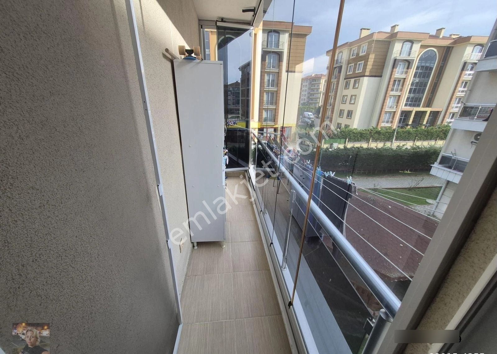 Büşra Gayrimenkulden Nezih Sitede Satılık Daire 3+1 Kat 3 Giyinme Odalı 150m2 - Görsel 8