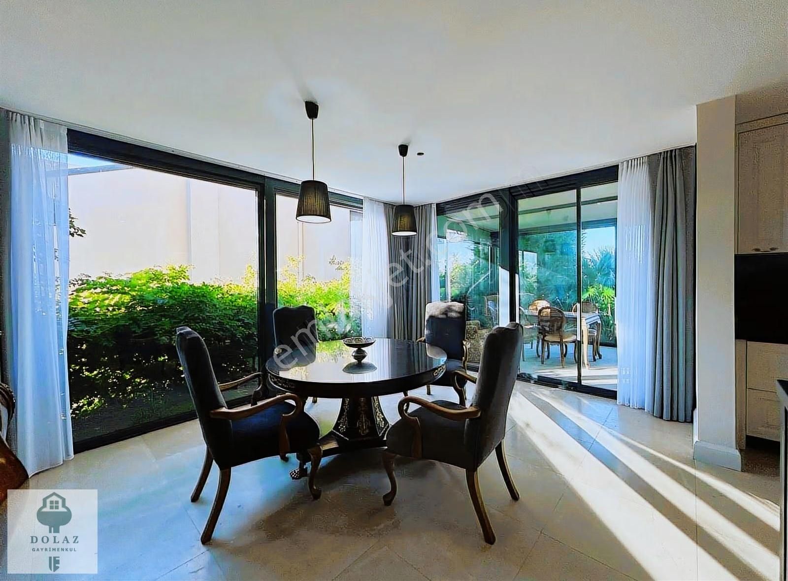 Zekeriyaköy' De Zengin Şerefiyeli 7+3 Tam Müstakil Havuzlu Villa - Görsel 33