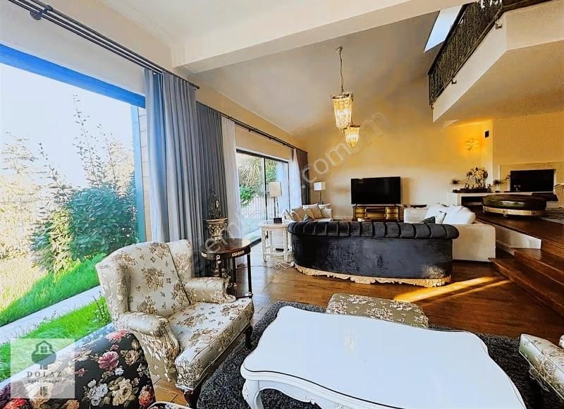Zekeriyaköy' De Zengin Şerefiyeli 7+3 Tam Müstakil Havuzlu Villa - Görsel 20