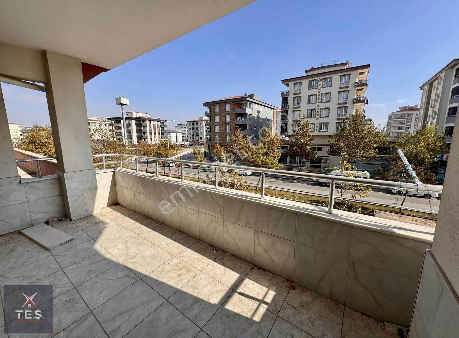 T.e.s'den Cadde Üzeri Eşsiz Konum Hasarsız Ara Kat Ultra Lüx 2+1