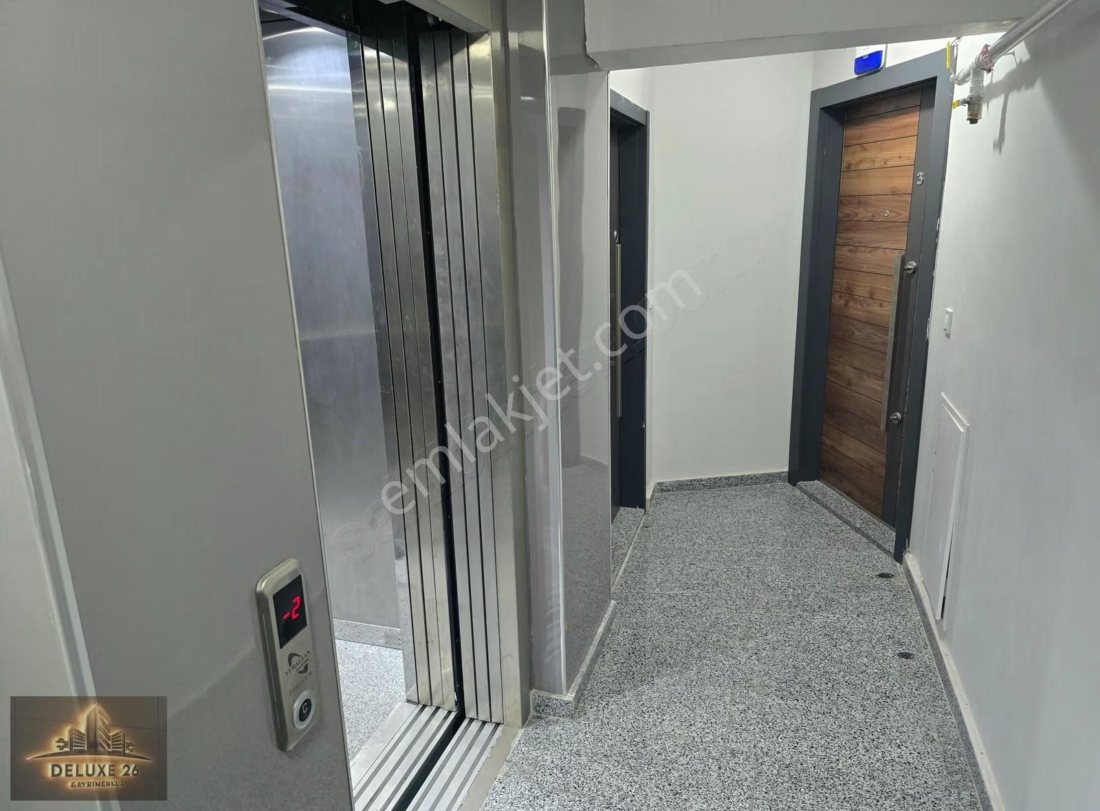 Deluxe 26 'dan Yeni Binada Asansör Bahçeli 3+1 95 M2 Ters Dublex - Görsel 24