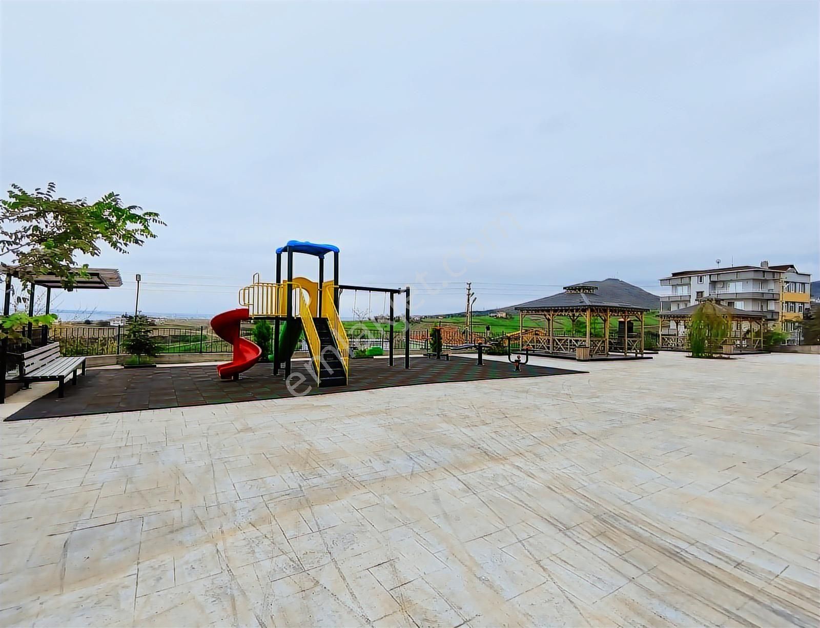 Hasköy'de Giyinme Odalı Ebeveyn Banyolu 160 Metrekare 3+1 Daire - Görsel 11