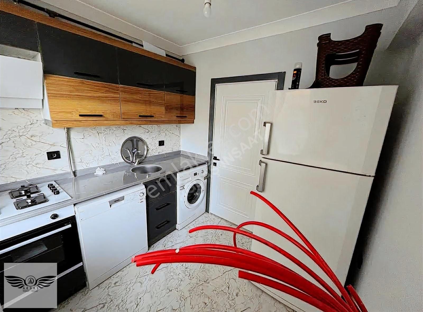 Merkezi Konum 1+1 Eşyalı Kiralık Daire