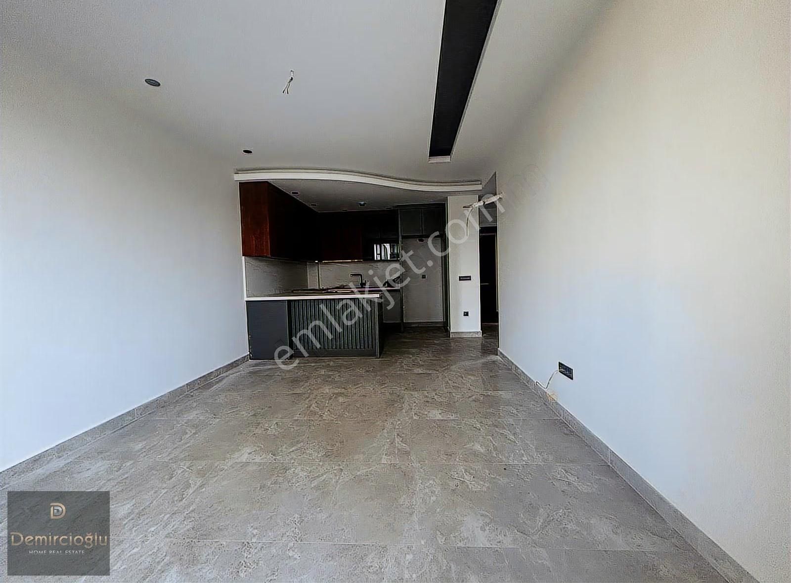 Alanya Tosmur'da Kiralık Ultra Lüks Sitede Deniz Manzaralı 1+1 - Görsel 3