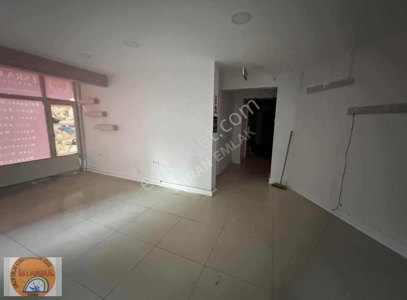 Bakırköyde Köşe Konum Yüksek Giriş Kiralık Dükkan - Görsel 18