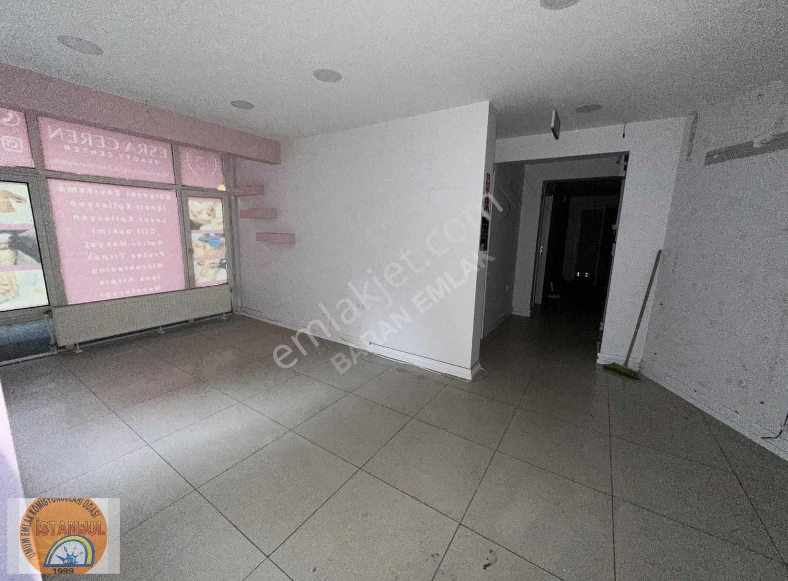 Bakırköyde Köşe Konum Yüksek Giriş Kiralık Dükkan - Görsel 35