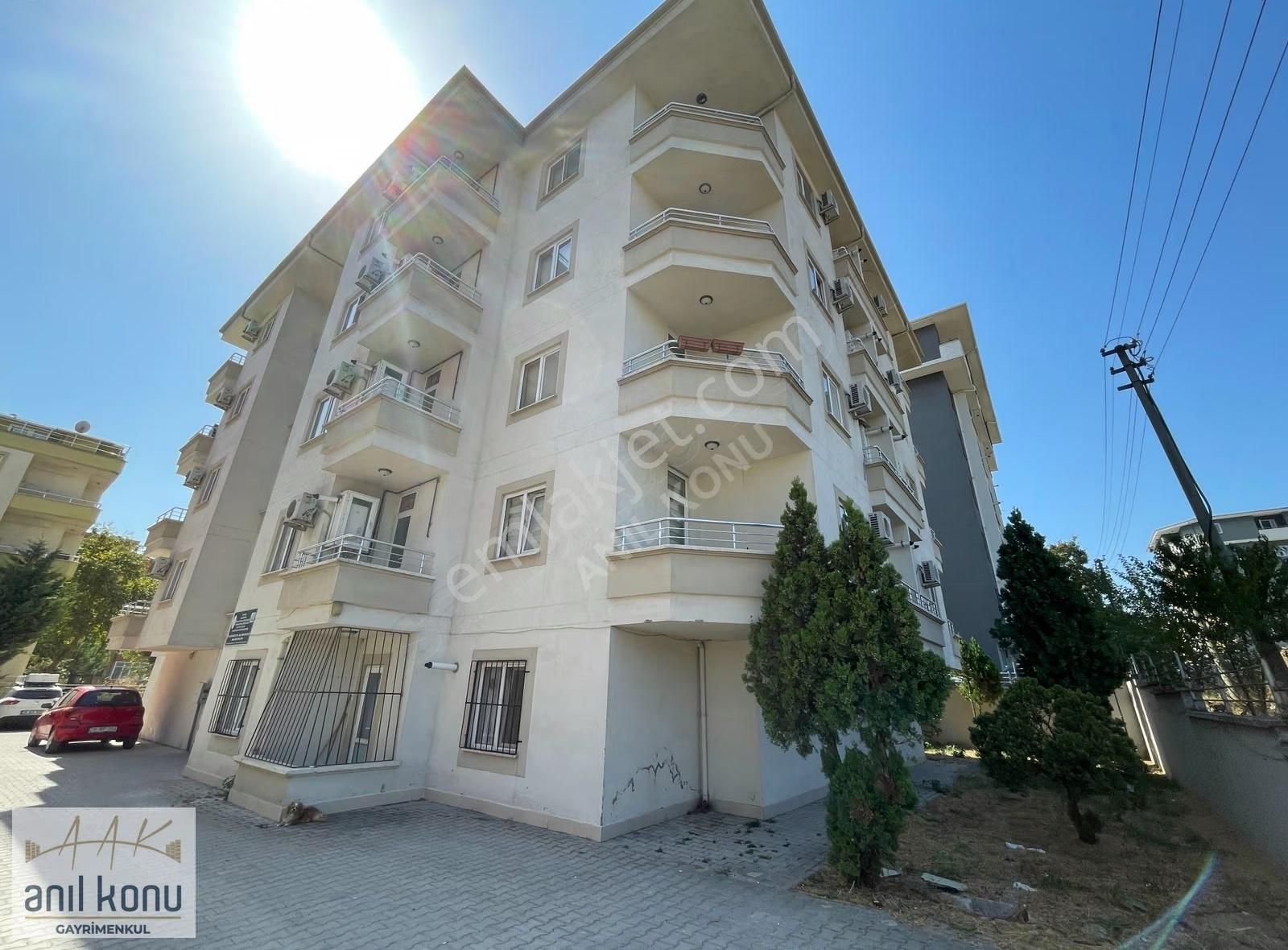 Anıl Konu'dan Görükle'de Ayrı Mutfaklı Satılık Eşyalı 1+1 Daire