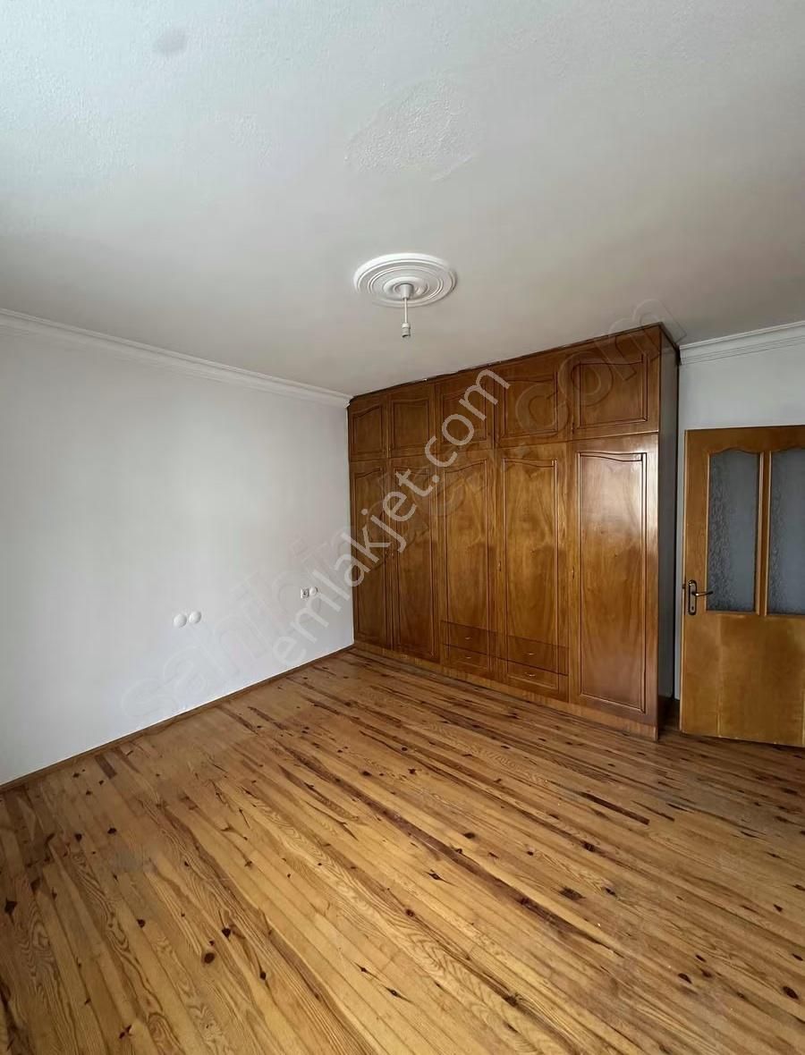 Emrah Emlaktan Hürriyet Mah Satılık Daire - Görsel 9