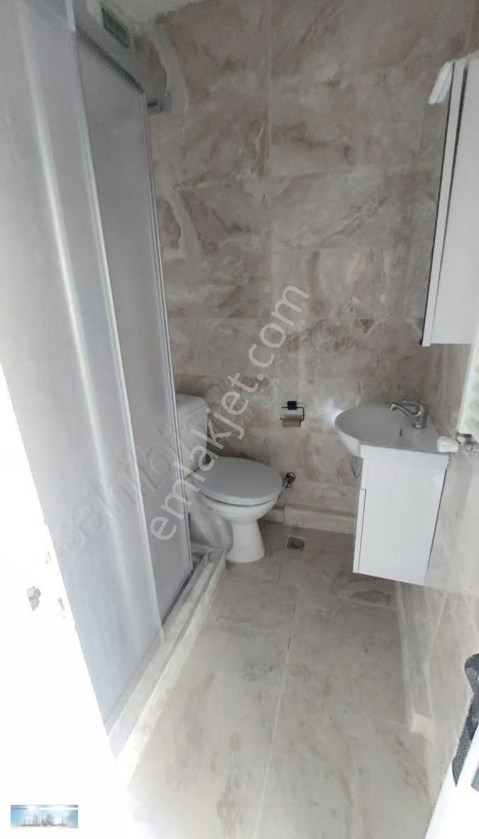 Mehmethan Emlaktan Balık Pazarına Yakın Boşş - Görsel 11