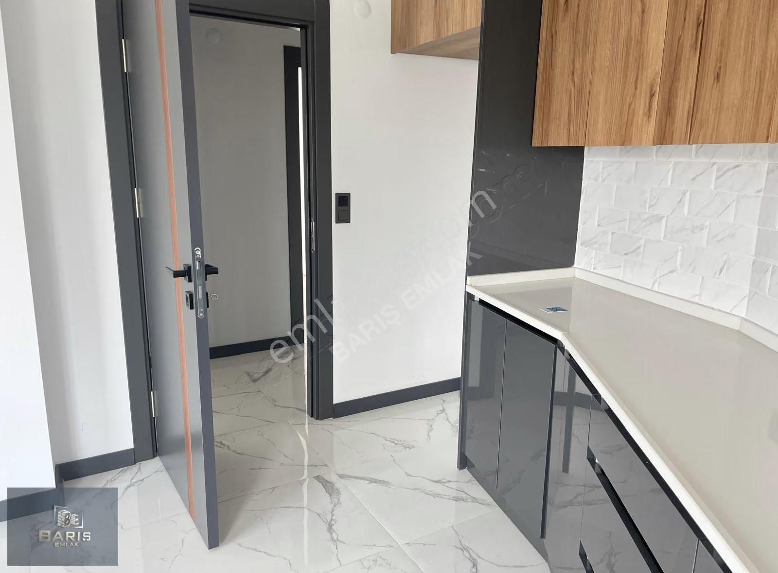 Çanakkale Ezine Merkezde 2+1 Kapalı Mutfak Daire - Görsel 7