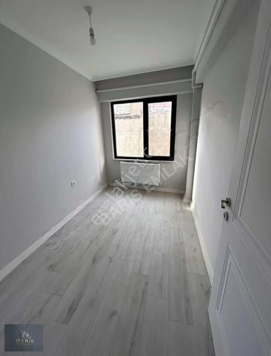 Çanakkale Ezine Merkezde 2+1 Kiralık Daire - Görsel 5