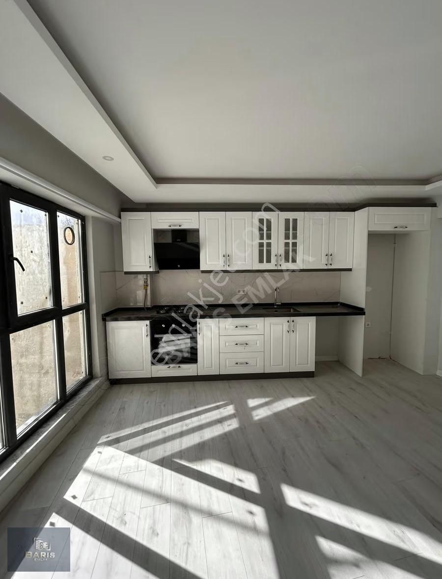 Çanakkale Ezine Merkezde 2+1 Kiralık Daire - Görsel 2