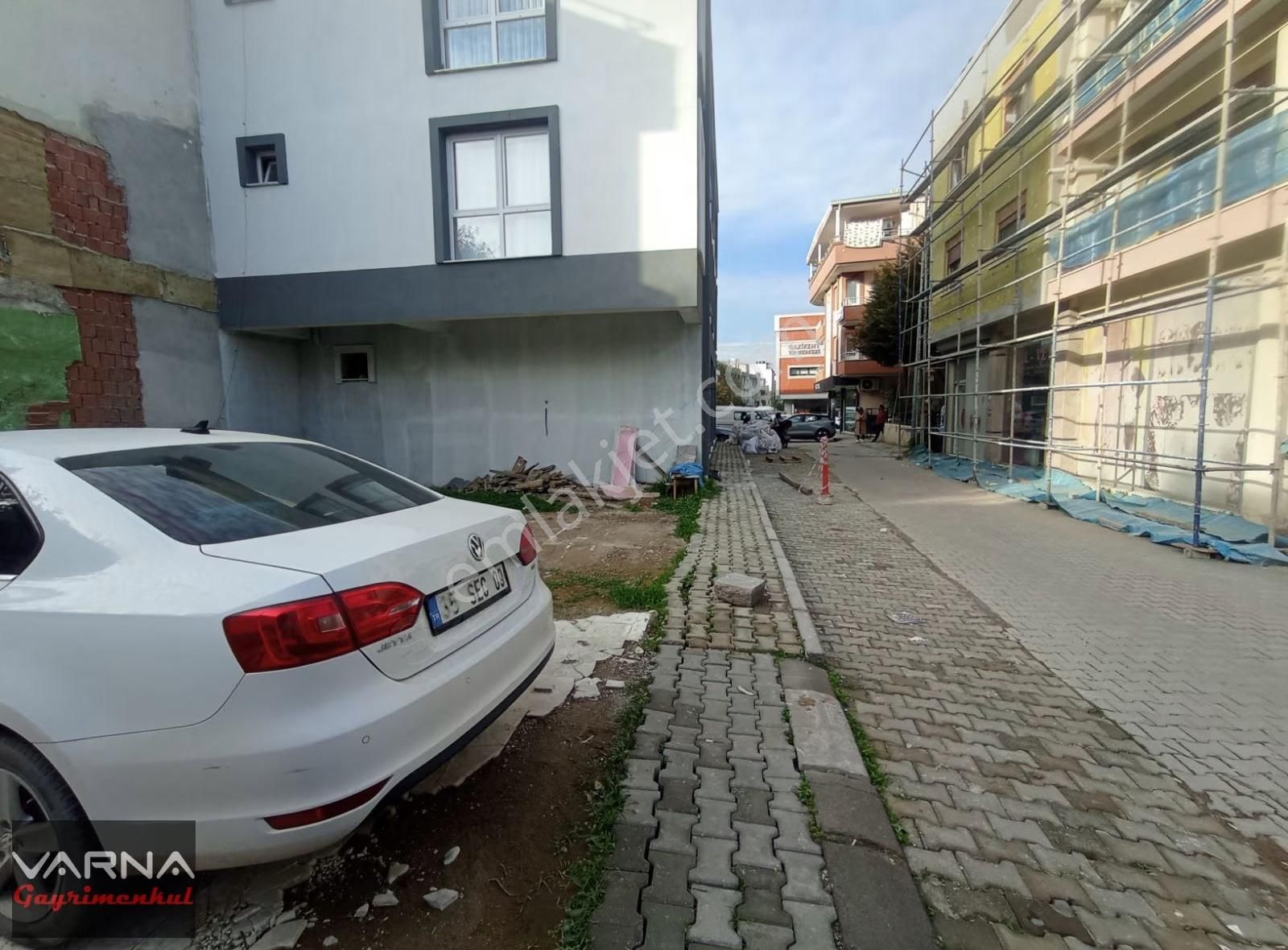 Gaziemir Dokuzeylül Mah 100 M2 Ofis Dükkan Mağaza - Görsel 10