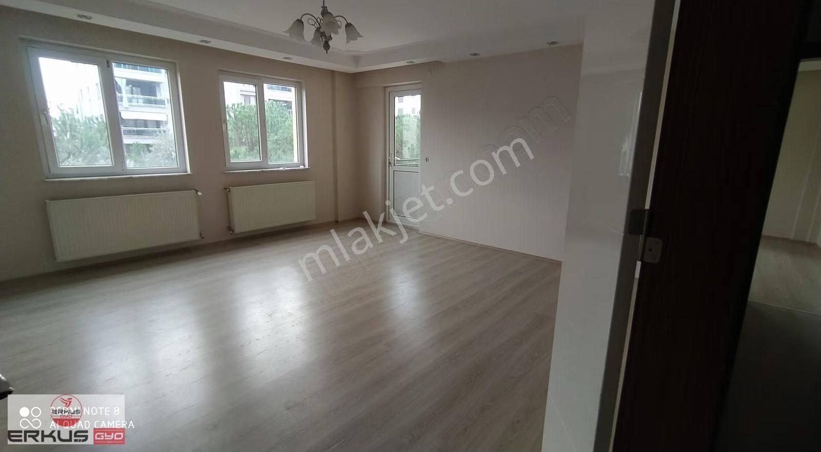 Adalette Kiralık Lüks 3+1 - Görsel 6