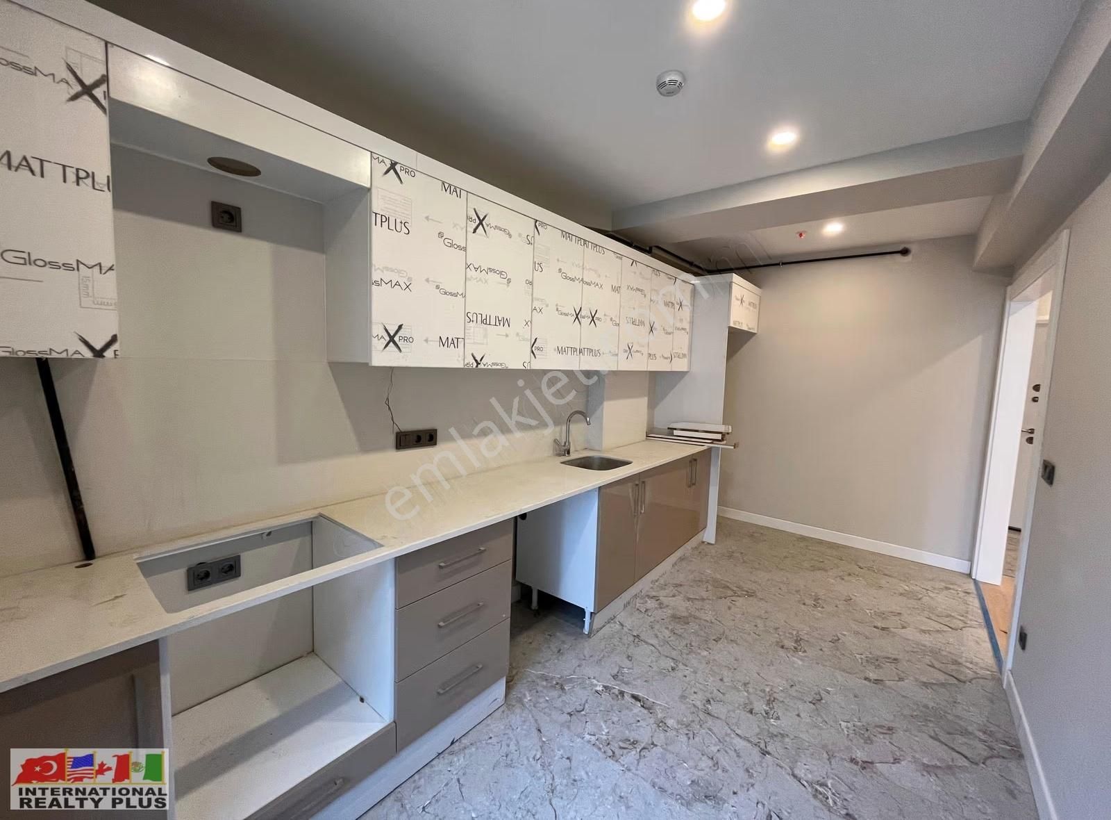 Kartal Yakacıkta Müstakil Villa