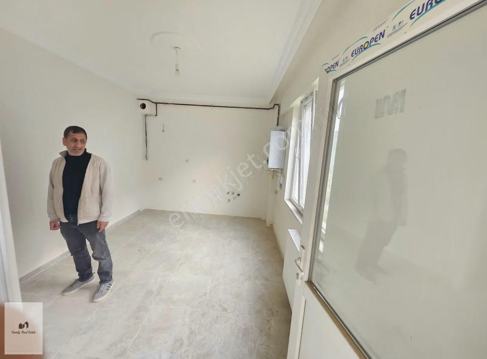 Suleymaniye Mahallesinde İstiklal Caddesi Üzerinde Satılık Daıre - Görsel 16