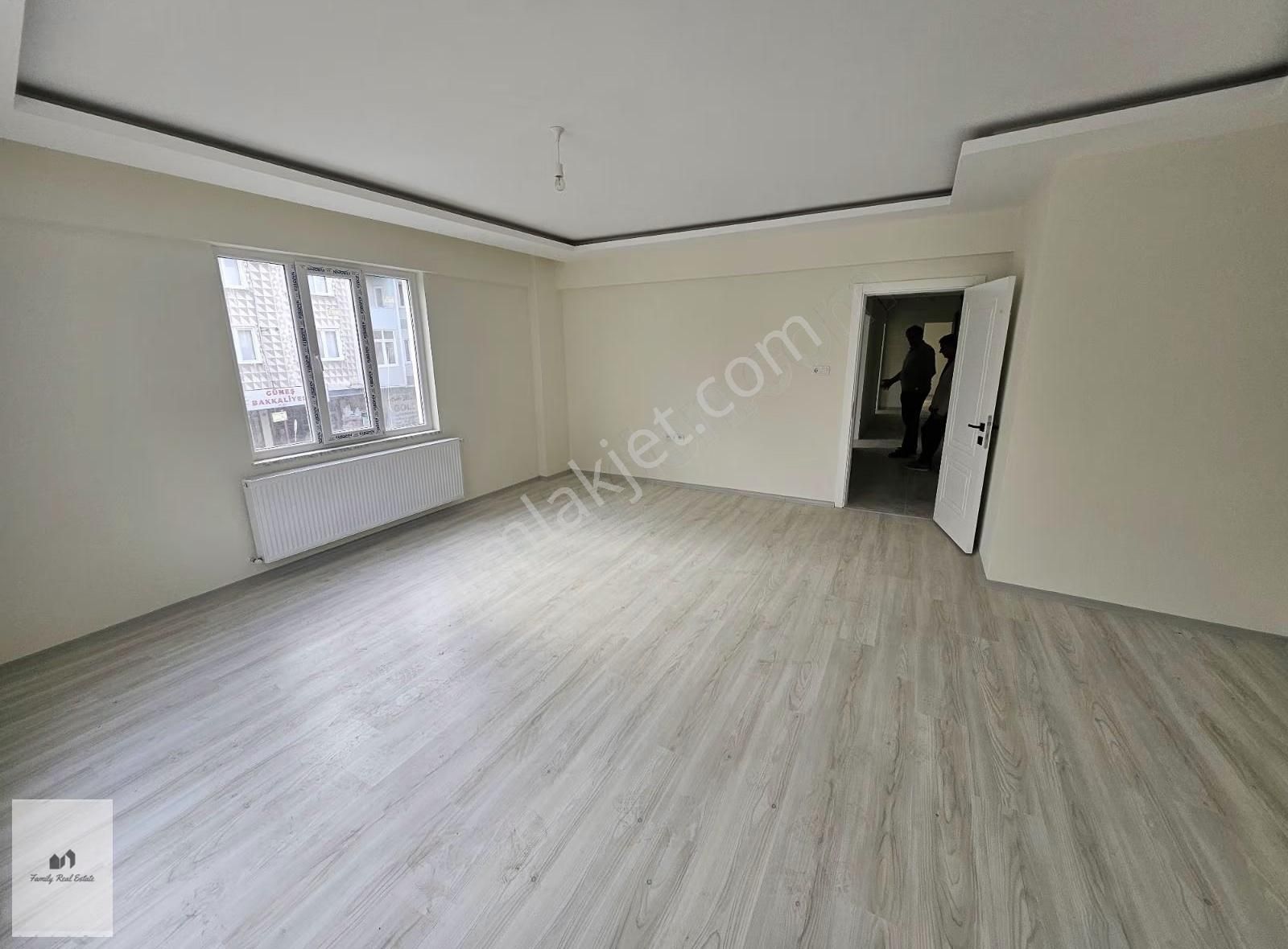 Süleymaniye Mahallesinde Cadde Üzerinde Satılık Daıre - Görsel 9