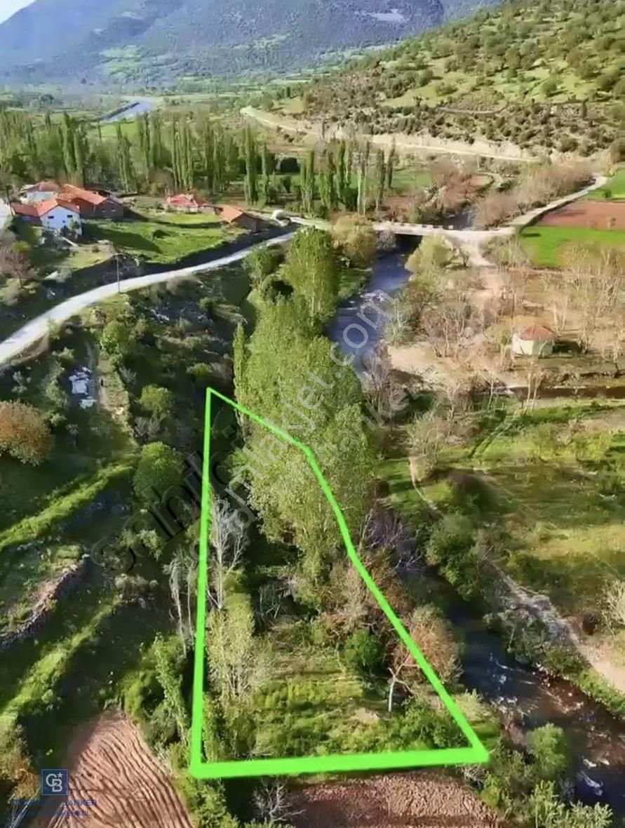 Balıkesir Bigadiç Dere Kenarı 424 M2 Bahçe