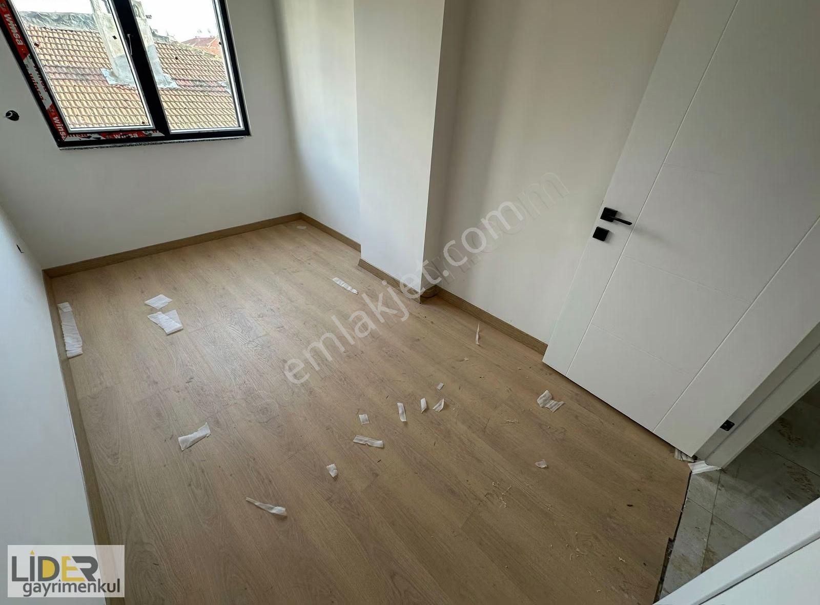 Lider'den Küçükyalı Marmaraya Yakın 3.kat Ön Köşe Lüks Sıfır 3+1 - Görsel 7