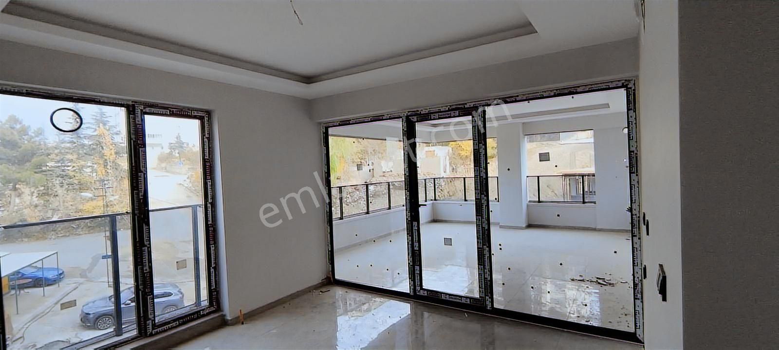 Brk'den Ege Mah Ultra Lüks Dizayn Sıfır Ebeveyn Banyolu 3.5+1 - Görsel 32