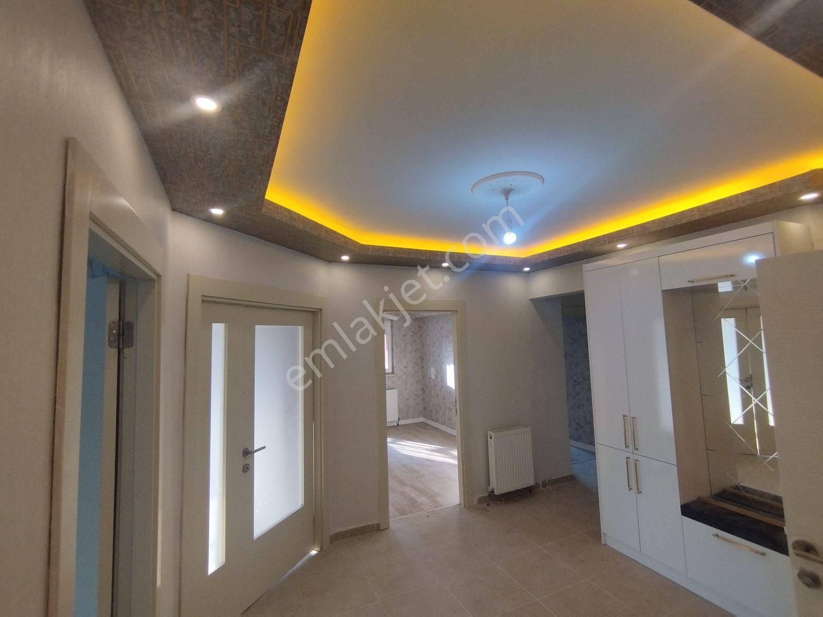Brk'dan Güvenlikli Sitede Peyzaj Manzaralı Ara Katlüx Yapılı 3+1 - Görsel 24