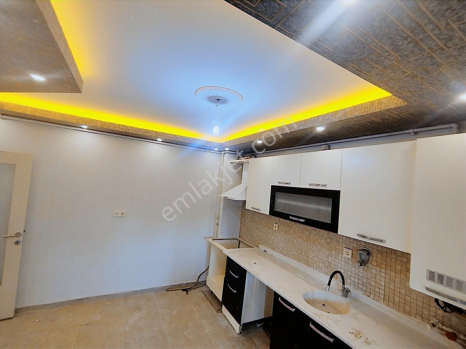 Brk'dan Güvenlikli Sitede Peyzaj Manzaralı Ara Katlüx Yapılı 3+1 - Görsel 8
