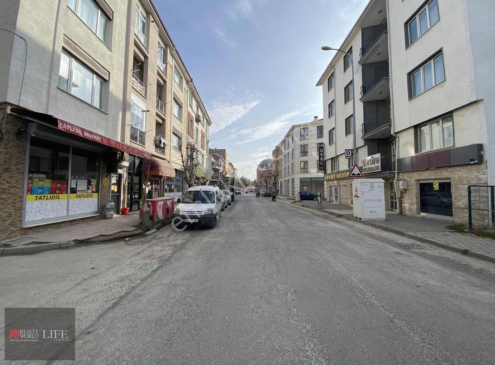 Rw Lıfe //sütlüce Mh Demirkapı Anadolu Üni.yakını Kiralık 1+1 - Görsel 2