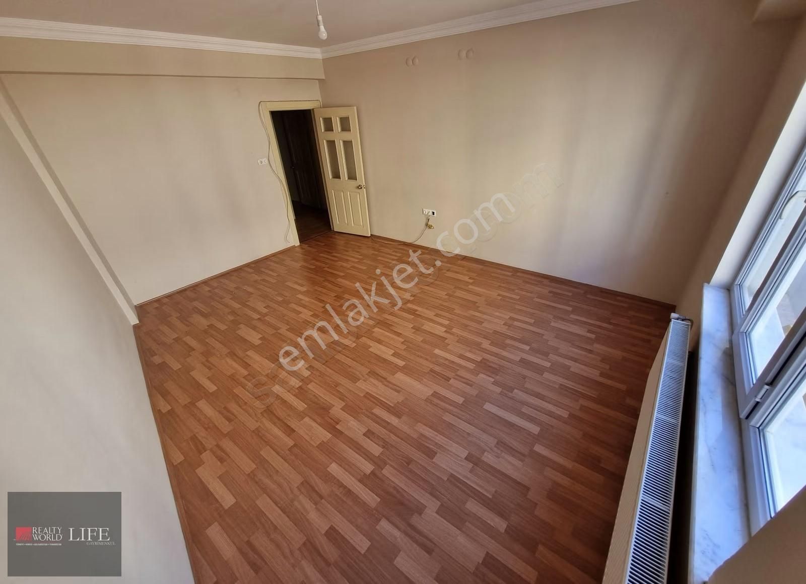 Rw Lıfe // Eskibağlar Mahallesinde Kiralık 2+1 Daire - Görsel 6