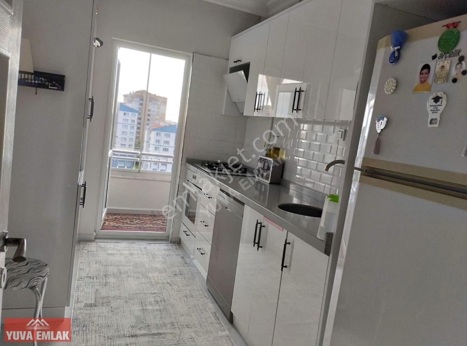 Yuva Emlaktan Kayaşehir 12.bölğede Satılık 2+1 85m Tapulu Daire