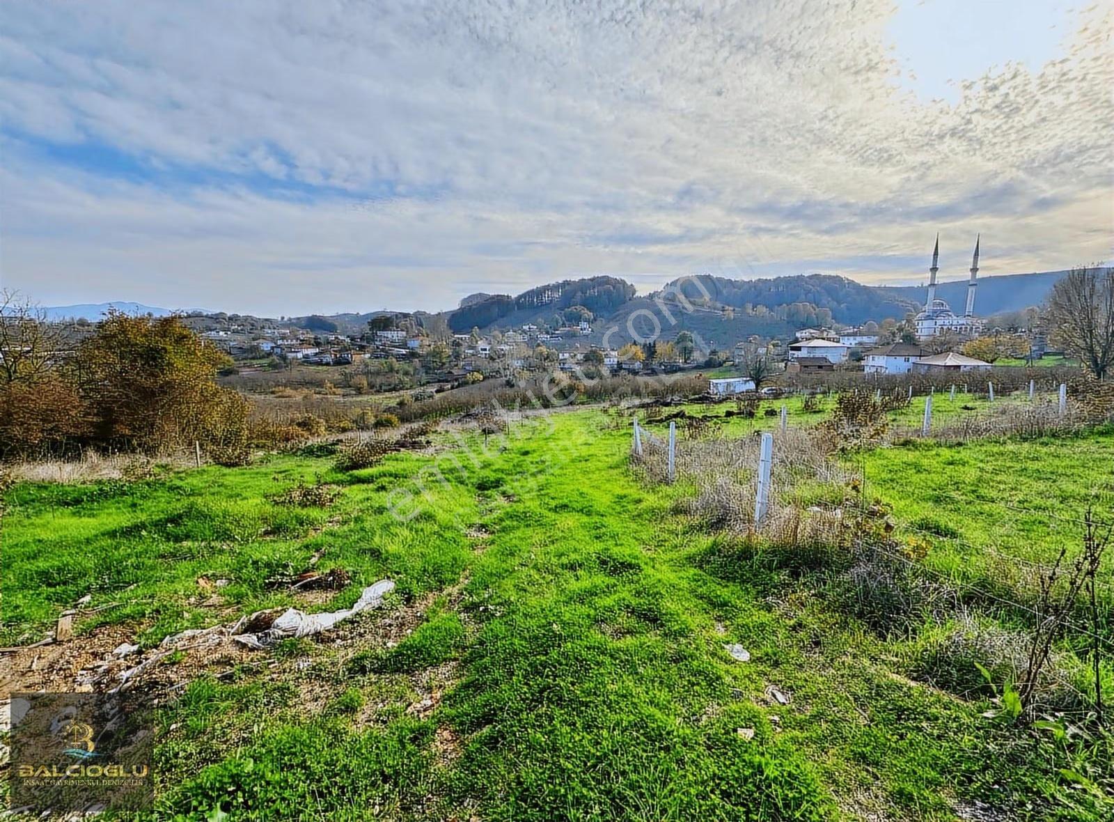 Balcıoğlundan Satılık Doğa Manzarası İçinde 648 M2 İmarlı Arsa !