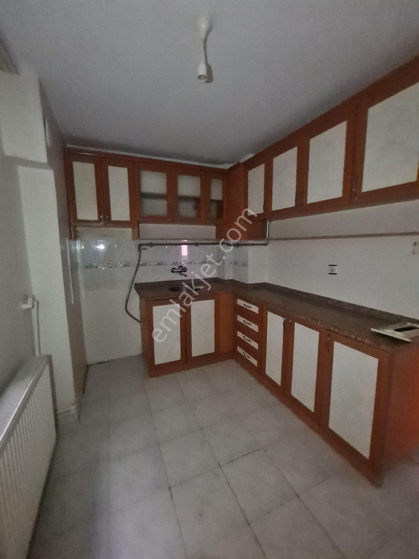 İzmir Konak Atilla Mahallesinde Kiralik 3+1 - Görsel 5