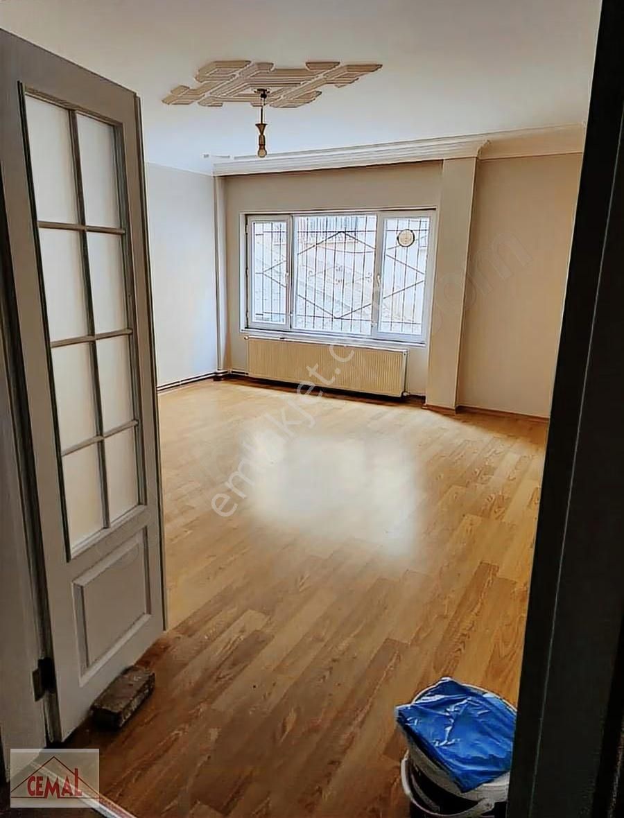 Cemal Emlak Bursa Yıldırım Namazgah Karamazak 2+1 Y. Giriş Bakım