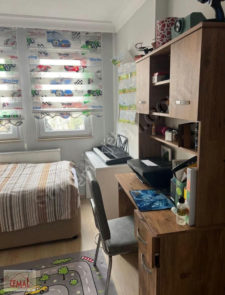 Cemal Emlak Bursa Yıldırım Namazgah Yeni Bina Asansörlü Otoparkl - Görsel 12