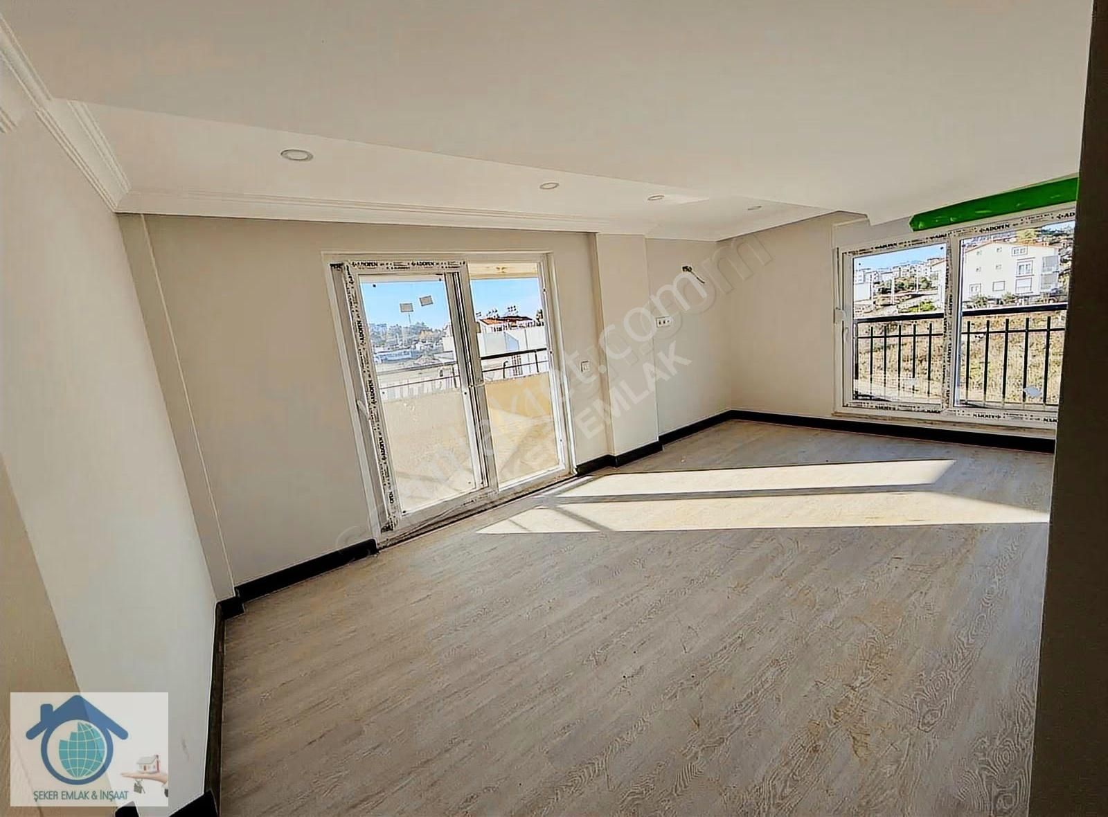 Sarılarda Satılık Fırsat Dubleks Daire 2 Katlı Pazara Yakın ! - Görsel 3