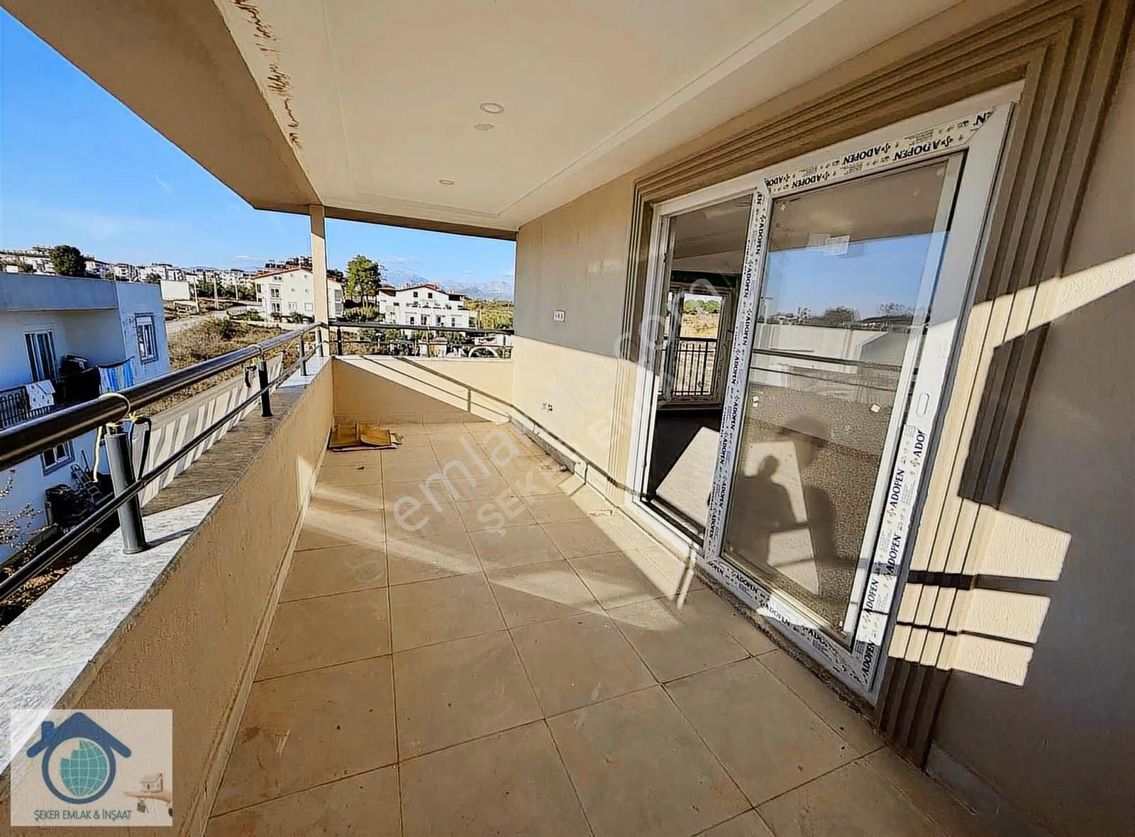 Sarılarda Satılık Fırsat Dubleks Daire 2 Katlı Pazara Yakın !