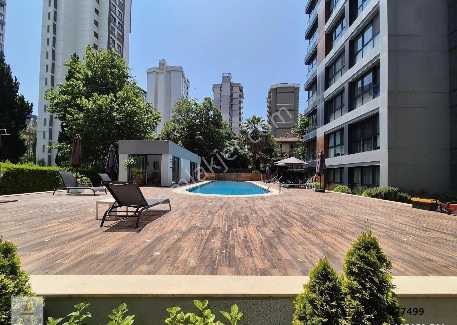 Suadiye'de Bağdat'a Çok Yakın 7/24 Güvenlik Havuzlu Deniz Manzaralı 3+1 - Görsel 27