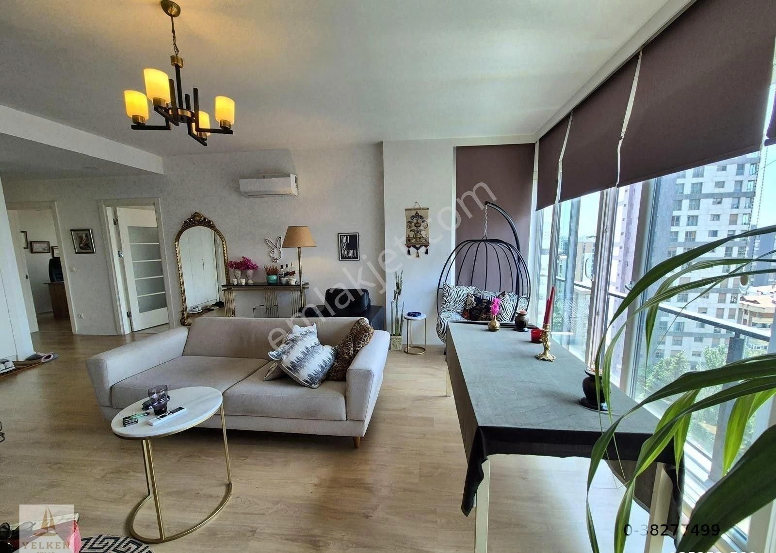 Suadiye'de Bağdat'a Çok Yakın 7/24 Güvenlik Havuzlu Deniz Manzaralı 3+1 - Görsel 11