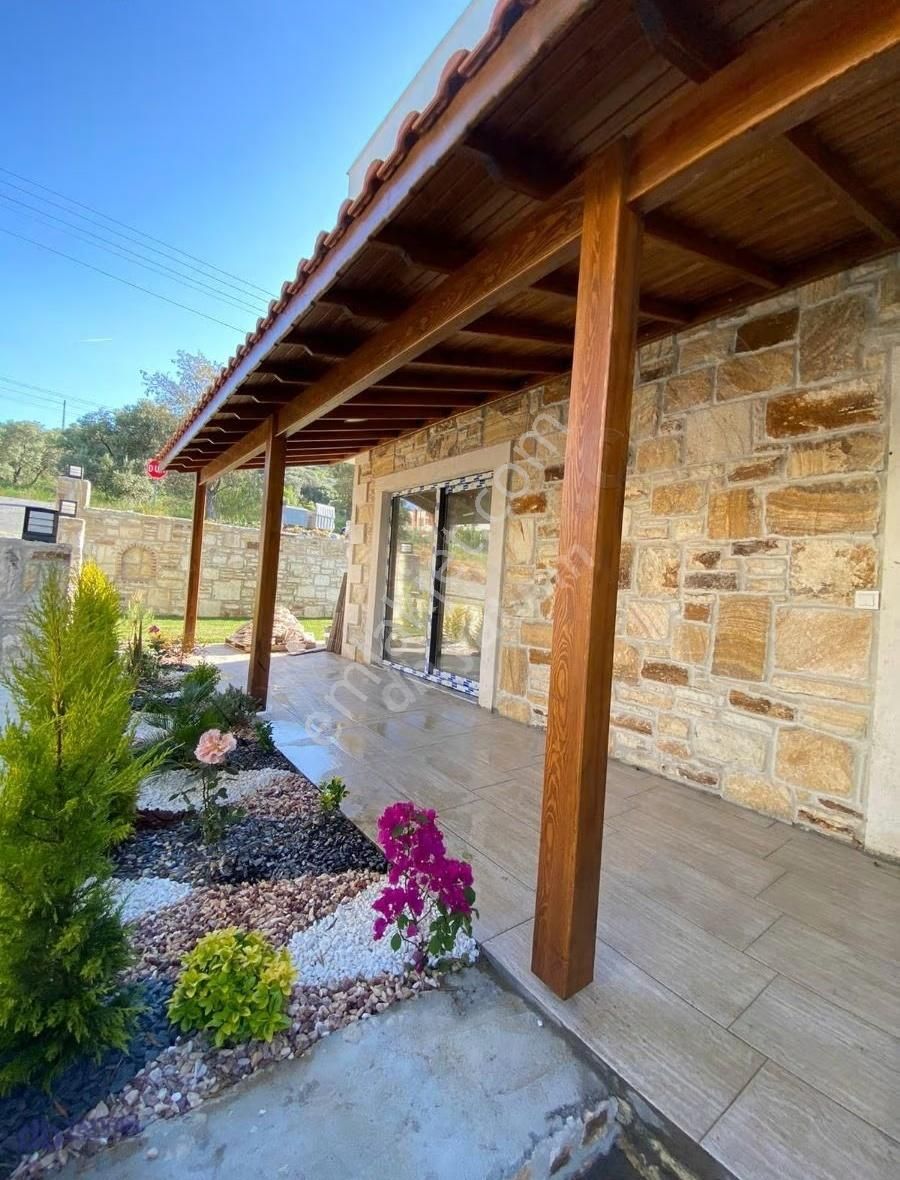 Yeni Foça' Da Denıze 200m. Uzaklıkta 3+1 Sıfır Lüks Villa - Görsel 3