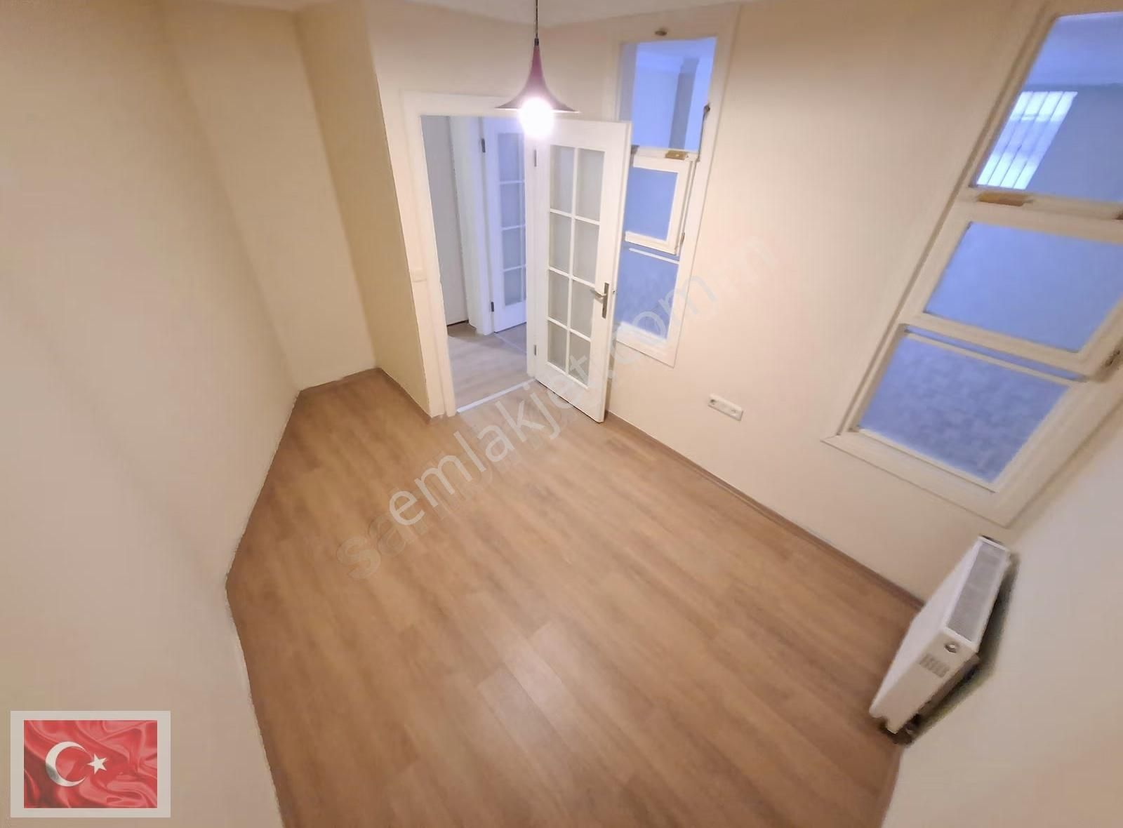 Düz Ayak 2+1 Dev Gibi Daire Ayrı Mutfaklı Teraslı Caddeye Yakın - Görsel 28