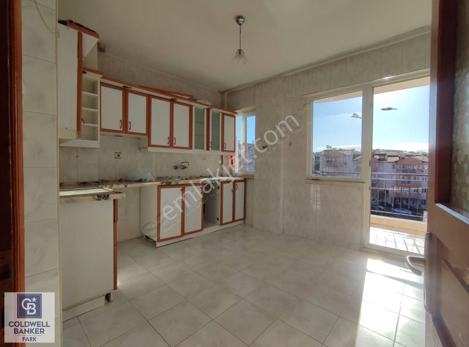 Ayvalık 150 Evler Mahallesinde Deniz Manzaralı Satılık 3+1 Daire - Görsel 13