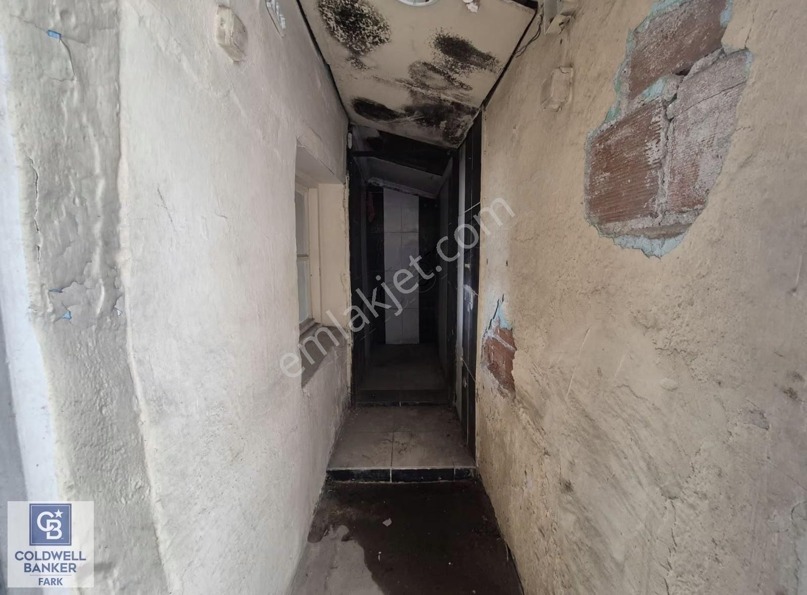 Ayvalık Merkez'e Yürüme Mesafesi 1+1 Satılık Müstakil Ev - Görsel 17