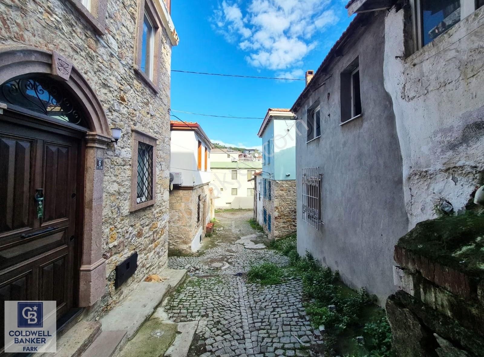 Ayvalık Merkez'e Yürüme Mesafesi 1+1 Satılık Müstakil Ev - Görsel 11