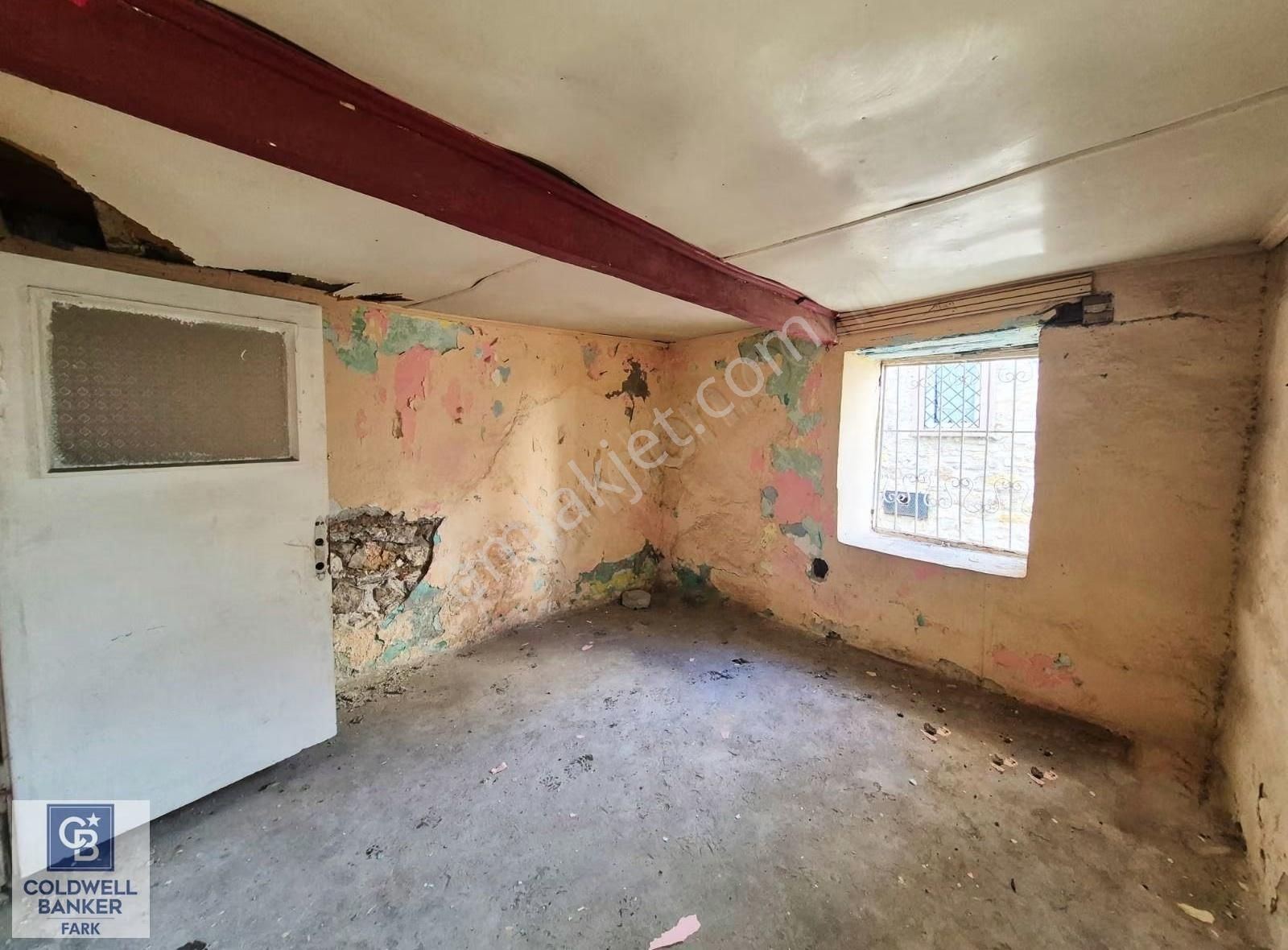 Ayvalık Merkez'e Yürüme Mesafesi 1+1 Satılık Müstakil Ev - Görsel 15