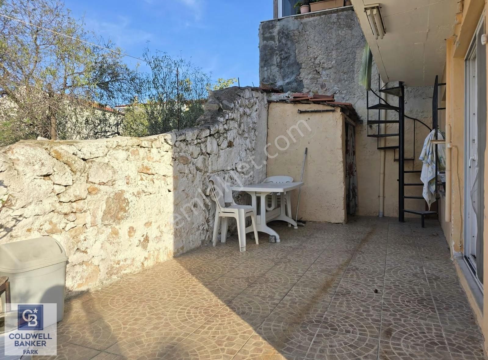 Ayvalık Merkez'de Deniz Manzaralı 3+1 Satılık Müstakil Ev - Görsel 7