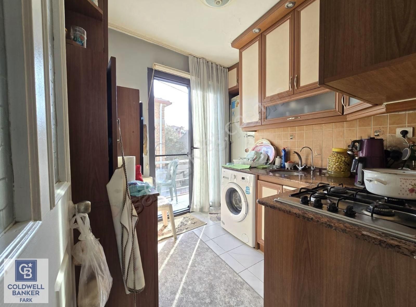 Ayvalık Merkez'de Deniz Manzaralı 3+1 Satılık Müstakil Ev - Görsel 18